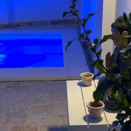 Le Due Pigne (Adults Only) Villa Taranto Bagian luar foto