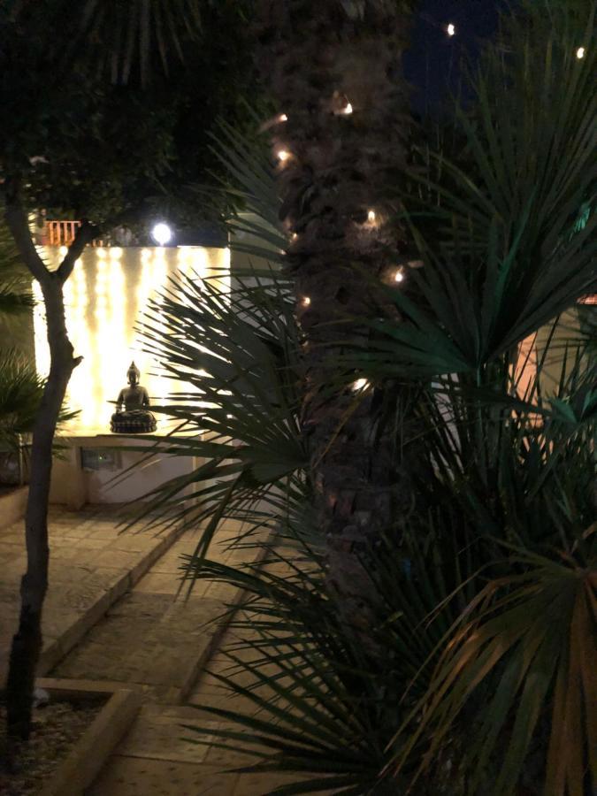 Le Due Pigne (Adults Only) Villa Taranto Bagian luar foto