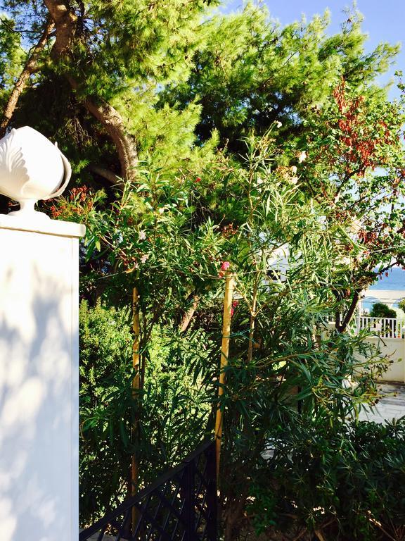 Le Due Pigne (Adults Only) Villa Taranto Bagian luar foto