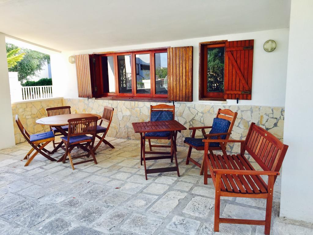 Le Due Pigne (Adults Only) Villa Taranto Bagian luar foto